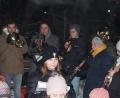 Bild: OWV
Eine Bläsergruppe der Trachtenkapelle Waldthurn spielt weihnachtliche Lieder.