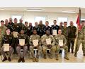 Bild: nbu
Die ausgezeichneten US-Soldaten von der 18. CSSB und 702. EOD mit den Ehrengästen (stehend, von links): Werner Gebhard, Bürgermeister Uwe König (Freihung), John Abella, Bertram Gebhard, Nancy Sainz, Helmut Strempel, David Hayes, Wolfgang Rauscher, Robert Hawkins, Dillon Beckner, Gerhard Lindthaler, Ludwig Nerb, Norbert Bücherl und Steven Moritz; sitzend (von links): Skylare Proulx, Desmond Noel, Jaquavious Davis, Matthew Scott und Alexander Chapa.