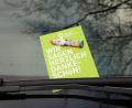 Bild: Julia Rösch/ZV KVS Oberpfalz/exb
So sieht es aus, das Dankeschön des Zweckverbands Kommunale Verkehrssicherheit Oberpfalz für Richtigparker.