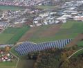 Luftbild: Bernd Georgi
Die Photovoltaik-Anlage am Postweiher in Amberg.