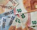 Symbolbild: Jens Kalaene/dpa
Das Landesamt für Statistik hat die Berechnung der Schlüsselzuweisungen für das Jahr 2023 abgeschlossen: Knapp 427 Millionen Euro gibt es für die Oberpfalz. Die Gemeinden und Landkreise können dieses Geld frei zur Erfüllung ihrer Aufgaben verwenden.