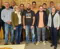 Bild: oe
Sie leiten den Verein für die nächsten drei Jahre. Die neugewählten Vorstandsmitglieder mit Unterstützung des Ältestenrates. Vorsitzender bleibt weiterhin Tim Jüntgen (Siebter von links).