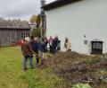 Bild: Josef Maschauer/exb
Das Bild zeigt den Spatenstich für den Anbau am Schützenhaus in Pullenreuth.