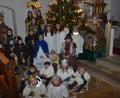 Bild: dob
"Der Stern“ hieß das Krippenspiel von Nadja Klein, das die Kinder in der Pfarrkirche in Böhmischbruck am Heiligabend den vielen Gottesdienstbesuchern vorstellten. Heuer waren ganz viele kleine Darsteller dabei.