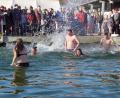 Archivbild: bkr
Am 1. Januar gibt es wieder das Neujahrsschwimmen im Naturerlebnisbad Kemnather Land in Immenreuth.