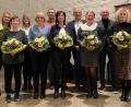 Bild: Kewog/exb
Bei der Mitarbeiterehrung waren (von links) Andrea Grillmeier, Franziska Sammet, Silke Bomann, Claudia Bäuml, Rainer Lukas, Sonja Pollack, Aufsichtsratsvorsitzender Landrat Roland Grillmeier, Michaela Turcanu, Kewog-Geschäftsführer Bernd Büsching und Stefanie Hassner.