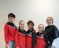Bild: cwh
Die künftigen Kaderspielerinnen (von links) Annika Rothenöder (Torfrau), Laura Übler, Josephina Attje, Leonor Übler und Trainerin Sonja Übler.