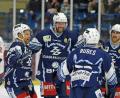 Bild: Gebert
Martin Heinisch (Zweiter von links) bejubelt den Treffer zum 5:0 mit Dennis Thielsch (von links), Tomas Rubes und Kurt Davis.