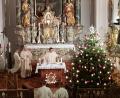 Bild: gi
Pfarrer Udo Klösel hielt mit Diakon Herbert Sturm an Silvester den Festgottesdienst. Musikalisch begleitet vom Bläser-Ensemble unter Leitung von Franz Sturm und an der Orgel Lena Putzer.