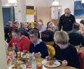Bild: Massimiliano Tognari/exb
Die Tafel ist gedeckt für die Mitarbeiter der Tafel.