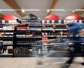 Bild: Federico Gambarini/dpa
Die hohe Inflation in Deutschland hat sich Ende des Jahres etwas abgeschwächt.