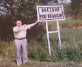 Bild: Archiv Bindl/exb
Hans, der Opa von Florian Bindl, besucht 1995 den Ort noch einmal, an dem er die schlimmsten Momente seines Lebens durchstand.