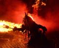 Archivbild: Kunz
Die Oberpfälzer Schlossteufel bringen bei der Raunacht 2019 ein Höllenfeuer mit. Die Gruppe ist auch am Freitag in Weiden zu Gast.