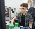 Archivbild: jut
Katha Röhrl ist mit Kollege Nando Petri der erste digitale Streetworker der Oberpfalz.