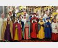 Bild: rgl
Die Sternsinger in Luhe werden von Pfarrer Arnold Pirner ausgesandt.