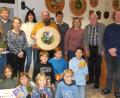 Bild: Becher/exb
Die Preisträger beim Silvesterschießen des Vereins "Wildschütz" Prackendorf.
