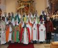Bild: pi
Pfarrer John Subash (links) freut sich über das Engagement der Sternsinger.