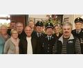 Bild: Stadt Schönsee/exb
Jubilar Rudolf Horn (Fünfter von links) freute sich über die Glückwünsche zahlreicher Gratulanten aus dem Vereinsleben. Zum 80. Geburtstag hatten auch Schönsees Bürgermeister Reinhard Kreuzer (Zweiter von links) und sein Stellvertreter Josef Fleißer (Zweiter von rechts) gratuliert.