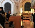 Bild: prh
Raphael Ernst (Bariton), Harald Bäumler (Orgel) und Andreas Bäumler (Trompete) (von links) ließen mit ihrem Konzert mit festlichen, stimmungsvollen Kompositionen aus drei Jahrhunderten das Weihnachtsfest musikalisch nachhallen.