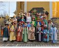 Bild: Pfarramt Wiesau/exb
Die Sternsinger nach dem Aussendungsgottesdienst in der Pfarrei St. Michael Wiesau.