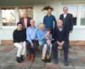 Bild: jzk
Stellvertretender Landrat Günter Kopp, Enkel Dominik, Bürgermeister Roman Schäffler (hinten von links), Schwiegertochter Claudia und Sohn Volkmar (vorne von links) gratulierten Ludwig und Anneliese Legath (mit Urenkel Milan) zur Eisernen Hochzeit.