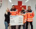 Bild: exb
Eine Spende in Höhe von 1100 Euro für die BRK-Bereitschaft Mitterteich überreichte Ilona Gruber an Manuel Maierhöfer, Michael Krauß und Bereitschaftsleiter Matthias Dittrich (von links).