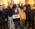 Bild: do
Unter anderem standen Ehrungen für langjährige Brandschützer, Beförderungen und Neuaufnahmen im Mittelpunkt der Jahreshauptversammlung der Kirchenthumbacher Stützpunktfeuerwehr.