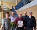 Bild: AELF/exb
Abschied nehmen hieß es im AELF. Von links: Hauswirtschaftsdirektorin Doris Eckl, Personalrat Manfred Klinger, Norbert Purucker, Gerhard Gradl (Leitung Abteilung Bildung und Beratung) und Behördenleiter Wolfgang Wenisch.