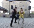 Archivbild: ubb
Sogar Elvis Presley hatte schon einen Auftritt im Falkenberger Burghof. Natürlich war der Sänger ein Double. Aber mit solchen und anderen Musikveranstaltungen findet das "Forum Falkenberg" stets ein dankbares Publikum.