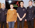 Bild: bkr
Die Feuerwehrjugend hat nun auch eine eigene Stimme. Leon Busch und Nils Köddel (Zweiter und Dritter von links) sind zu Jugendsprechern gewählt worden. Jugendbetreuer sind Jürgen Busch (links) und Michael Schraml.