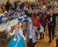 Bild: Hirsch
Rund 1000 Mitglieder von 28 Faschingsgesellschaften aus Ostbayern gaben sich am Sonntag in der Nabburger Nordgauhalle ein Stelldichein. Unser Bild zeigt den Einzug der Faschingsgesellschaft Seelania Steinberg.