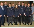 Bild: jr
Neuwahlen standen bei der Jugendfeuerwehr Mitterteich an. Im Bild (von links) Bürgermeister Stefan Grillmeier, Kommandant Franz Bauernfeind, Jugendsprecher Marc Schwartling, Dritter Jugendwart Armin Degelmann, Jugendsprecherin Hannah Seitz, der scheidende Johannes Schmid, Kassierer Jakob Nerlich, Kreisbrandmeister Wolfgang Wedlich, Feuerwehr-Vorsitzender Christian Grillmeier und Jugendbeauftragter Christoph Hampel.