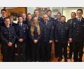 Bild: Tobias Göbl/exb
Beföderungen bei der FFW Lintach (vorne von links): neuer Oberfeuerwehrmann Christopher Schwab, Kassenwart Matthias Rehaber, Beisitzerin Kate Rehaber, Gerätewart Michael Schneider, stellv. Federführender Kommandant der Gde. Freudenberg Alexander Zeitler, Kreisbrandinspektor Armin Daubernmerkl. Hinten von links: Erster Vorstand Michael Weiß, neuer Oberfeuerwehrmann Florian Forster, Erster Kommandant Benjamin Weiß, Beisitzer Julian Göbl, federführender Kommandant der Gde. Freudenberg Peter Meßmann, Jugendwart Andreas Batek, Zweiter Kommandant Dennis Schubert, Dritter Bürgermeister Christian Drexler; Nachweis: