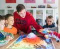 Bild: Christoph Traub/exb
Beim P-Seminar "Augmented Reality Sandbox" erschufen die GMG-Schüler die Insel Zypern aus Sand.