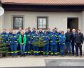 Bild: Ehemann/exb
Die Helfer sammelten zahlreiche ausgediente Christbäume.
