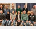 Bild: zej
Hinten (von links) Thomas Macke, Robert Liermann, Dominik Fischer, Stefan Weiß (Vorsitzender der Stammvereine), Stadtrat Jonas Dittrich, Klaus Meier (Kassenprüfer) und vorne (von links) Stephan Braun, Daniela Sertl (Schriftführerin), Tobias Meidinger (Vorsitzender), Waltraud Trettenbach ( Zweite Vorsitzende), Ludwig Pröls (Kassier) und Wolfgang Ringer.