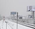 Bild: Glück Dalibor/CTK/dpa
Blick auf ein Plakat von Präsidentschaftskandidat Pavel neben einer schneebedeckten Straße. Starke Schneefälle haben in Tschechien, Polen und der Slowakei großflächige Stromausfälle verursacht und zu Verkehrsunfällen geführt.