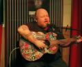 Bild: mfh
Andreas Kümmert, ein Vollblutmusiker, wie er im Buche steht. Im April erscheint sein neues Album, verriet er dem Publikum im Gestern.