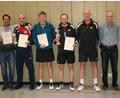 Bild: fv
Nach der Siegerehrung stellten sie sich für ein Foto auf (von links): Doppelmeister Johannes Birner, Herren-B-Sieger Georg Jogunica, Michael Wagner, Vereinsmeister Philipp Amann, Robert Dotzler und Sportwart Josef Lang.