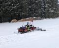 Bild: eib
Walzen, walzen, walzen, so wird aus wenig Schnee in zwei Tagen ein Skatingrundkurs