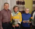 Bild: rgl
Kirchenpfleger Hans Häusler, Pfarrgemeinderatssprecher Albert Baumann, Elfriede Ring, Rita Geiler und Pfarrer Arnold Pirner (von links).