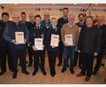 Bild: jr
Jahrzehntelang treue Mitglieder ehrte die Feuerwehr Großensterz in ihrer Jahreshauptversammlung. Im Bild die Geehrten mit Vorsitzendem Matthias Burger (links) und Zweitem Bürgermeister Johann Brandl (Zweiter von rechts).