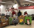 Bild: Hagebaumarkt/exb
Bei der Spendenübergabe (von links nach rechts) Marktleiter Werner Bergler, Heimtier-Abteilungsleiter Manuel Heider, Tierheimleiterin Daniela Riedl und Fachverkäuferin Annika Klarner.
