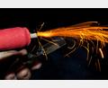 Symbolbild: Patrick Pleul/dpa
Bei einem 20-Jährigen aus Weiden ist brennende Pyrotechnik auf dem Balkon gelandet. Die Polizei such jetzt nach dem unbekannten Täter.