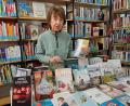 Bild: gis
Leiterin Selma Markhof stellt die Neuheiten auf dem Büchermarkt vor.