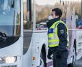 Bild: alexandra stolze/Bundespolizei
Bei der Kontrolle eines Busses, entdeckte die Bundespolizei zwei unerlaubt eingereiste Personen.