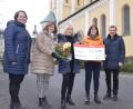 Bild: Kunz
Freuen sich, dass Schülern und Studenten in Südindien geholfen wird (von links): Astrid Karl, Barbara Dietz, Marianne Rüb, Theresia Rewitzer und Peter Pollinger.