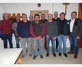 Bild: sl
Die neugewählte Führungsriege des SRK mit Vorsitzendem Bernhard Kammerer und Stellvertreter Walter Imbs. Der Kreisvorsitzende des BSB, Richard Berger (ab Vierter von rechts), und Bürgermeister Anton Kappl (rechts) gratulieren den Gewählten.