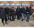 Bild: jzk
Jutta Robinson-Ames, Simone Heser und Anja Clement (von rechts) vom Verein Sonnenblicke freuten sich über die Geldspende von Steinwaldhof.