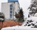 Bild: Portner
Der geplante Verkauf der Asklepios-Klinik Oberviechtach an einen Investor aus Gießen bewegt. Seit wenigen Tagen läuft eine Online-Petition für den Rückkauf des Krankenhauses durch den Landkreis.
